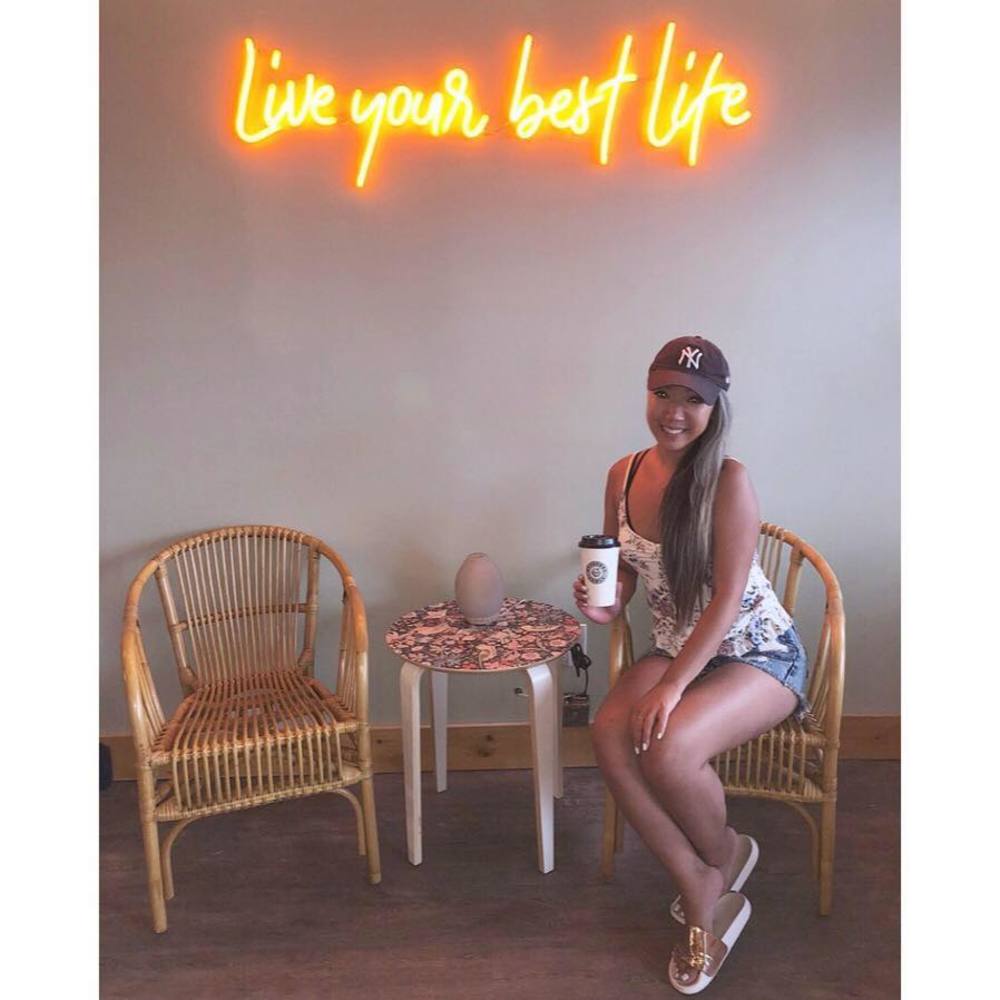 Meet your Posher, Elisa